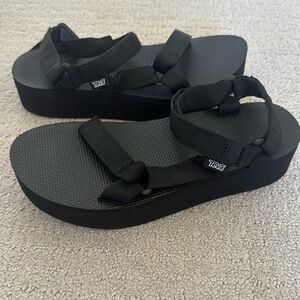 Teva Flatform Universal Platform Sandal Women’s Size 10 Black